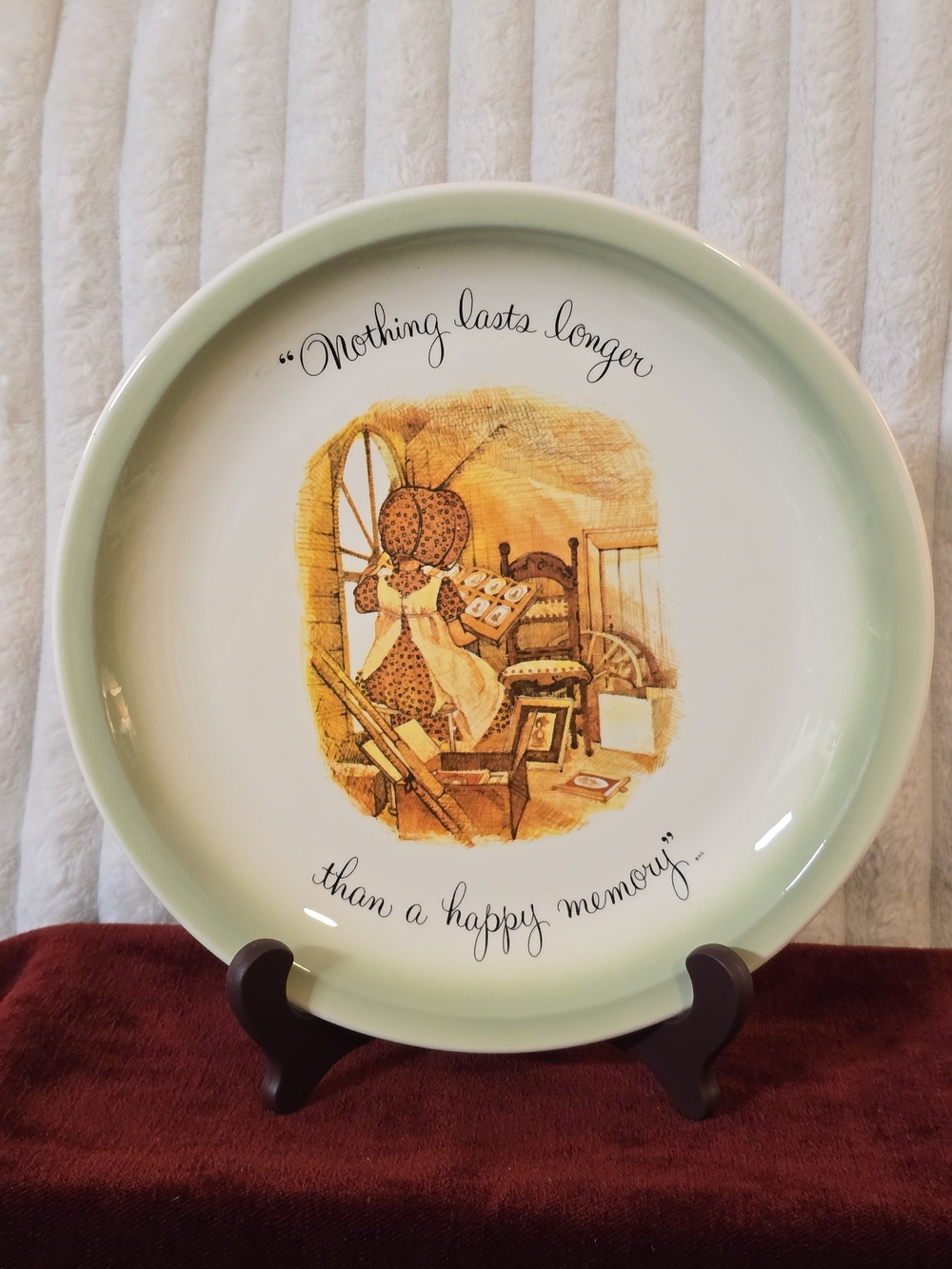 Vintage 1972 Holly Hobbie Collector's Plate Green Rim 10.5"